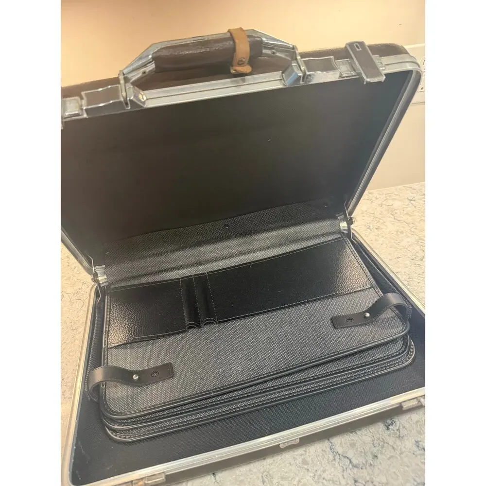 Vintage American Tourister Hard Shell Briefcase Brown